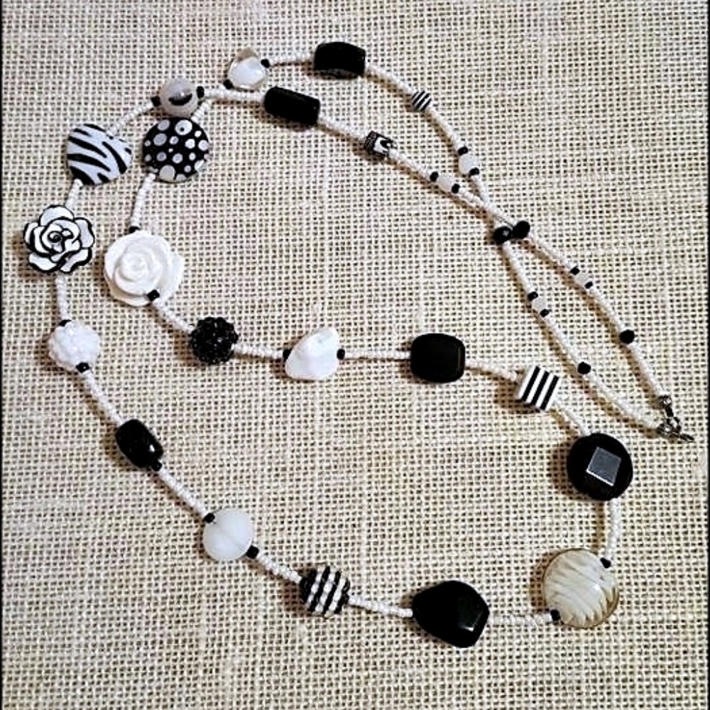 35" Black & White Sweater Collage Heart Necklace